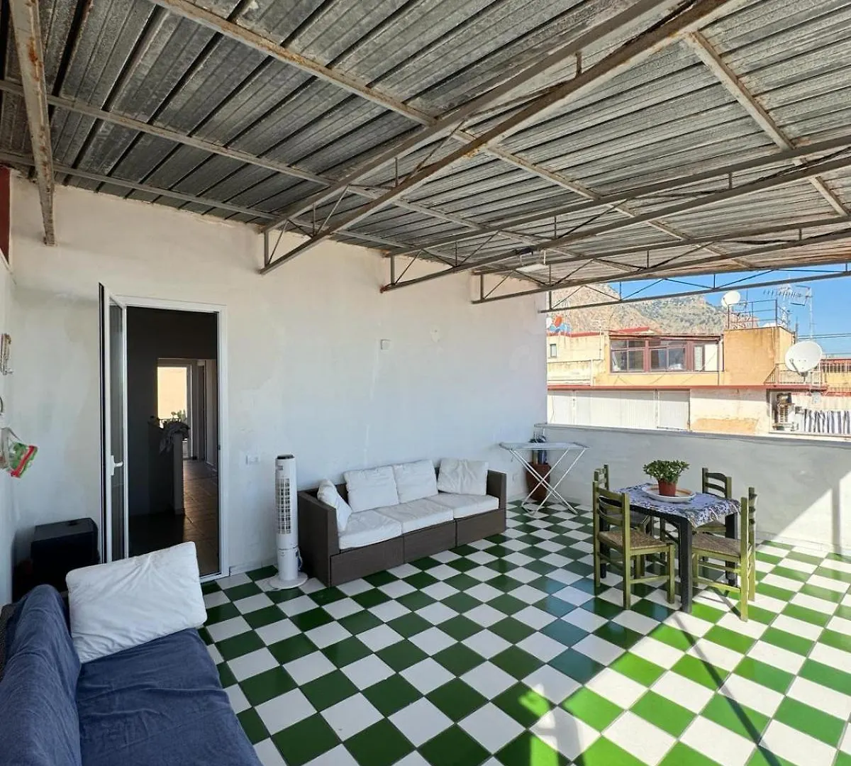 Apartment Ferienwohnung Casa Bianca Vacanze Palermo Italien